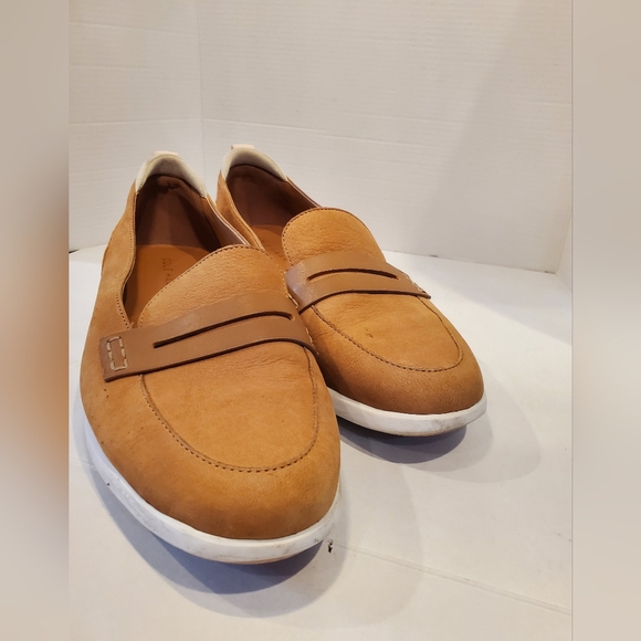 Cole Haan Women's Tan Loafers Sz 8.5 - Picture 2 of 8